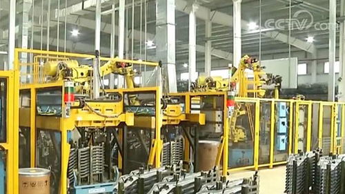 超燃 遼寧艦威武喊話中國(guó)首艘國(guó)產(chǎn)航母 加入我們 并肩戰(zhàn)斗